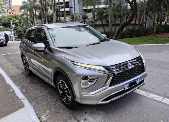 MITSUBISHI ECLIPSE CROSS 1.5 MIVEC TURBO GASOLINA HPE CVT MITSUBISHI ECLIPSE CROSS 1.5 MIVEC TURBO GASOLINA HPE CVT